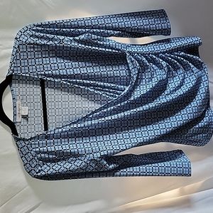 Liz Claiborne size M 3/4 sleeve cross front V